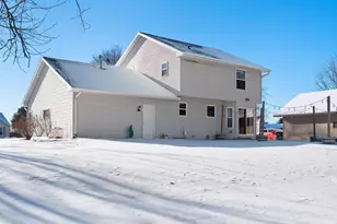 2374 Yolanda Cir, Green Bay, WI 54303 - Photo 45