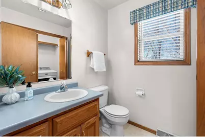 2374 Yolanda Circle, Green Bay, WI 54303 - Photo 17