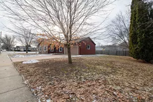 1575 Covington St, Oshkosh, WI 54904 - Photo 23