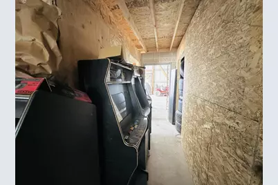 627 Airport Road, Menasha, WI 54952 - Photo 23