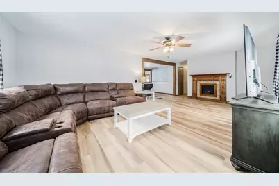 9866 State Highway 22, Waupaca, WI 54981 - Photo 7