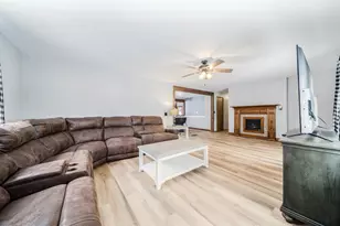 9866 State Hwy 22, Waupaca, WI 54981 - Photo 7