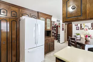 3060 Holland Rd, Green Bay, WI 54313 - Photo 5