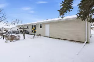 3060 Holland Rd, Green Bay, WI 54313 - Photo 19