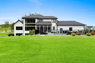 4141 Blackberry Ridge Dr, Hobart, WI 54115 - Photo 9