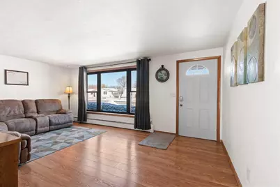 1865 Bond Street, Green Bay, WI 54303 - Photo 5