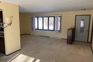 517 North St, Waupaca, WI 54981 - Photo 3