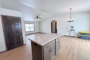 2040 Red Fox Ln, Kaukauna, WI 54130 - Photo 3