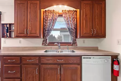 1713 Bentwood Drive, Green Bay, WI 54303 - Photo 7