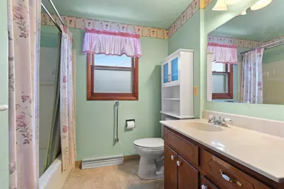 1713 Bentwood Drive, Green Bay, WI 54303 - Photo 17