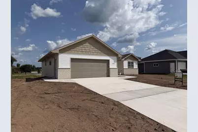 1929 Huffcutt Lane, Waupaca, WI 54981 - Photo 3