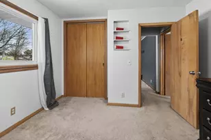 625 Dawes St, Marinette, WI 54143 - Photo 5