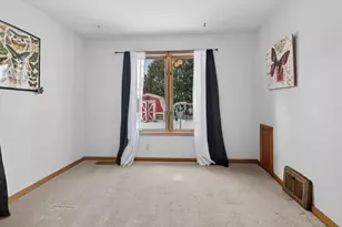 625 Dawes St, Marinette, WI 54143 - Photo 9