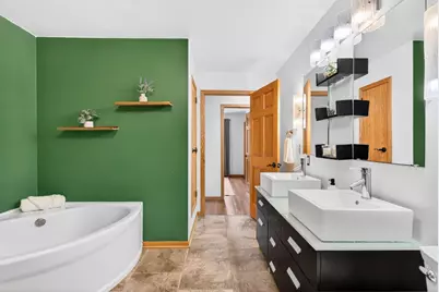 580 Country Lane, Lomira, WI 53048 - Photo 9