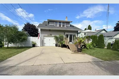 1221 Oshkosh Avenue, Oshkosh, WI 54902 - Photo 3