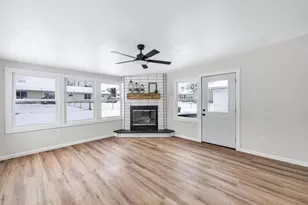 1133 Cardinal Ln, Green Bay, WI 54313 - Photo 7