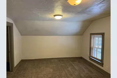 1400 Knapp Street, Oshkosh, WI 54902 - Photo 9