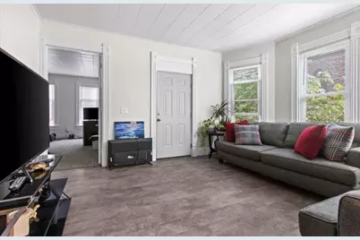 735 Jackson Street, Oshkosh, WI 54901 - Photo 9