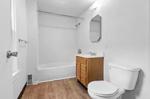 735 Jackson St, Oshkosh, WI 54901 - Photo 13