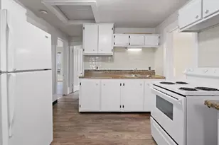 735 Jackson St, Oshkosh, WI 54901 - Photo 11