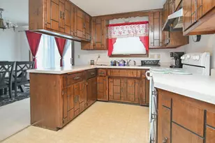 441 Menlo Park Rd, Green Bay, WI 54302 - Photo 9