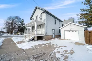 602 Ceape Ave, Oshkosh, WI 54901 - Photo 3