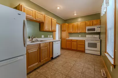 602 Ceape Avenue, Oshkosh, WI 54901 - Photo 7