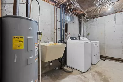 2871 S Broadway, Green Bay, WI 54304 - Photo 59