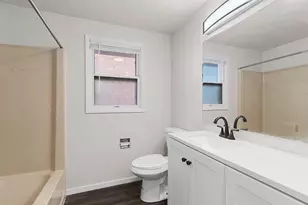 2871 S Broadway, Green Bay, WI 54304 - Photo 21