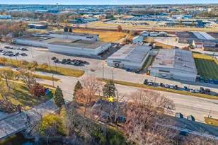 2871 S Broadway, Green Bay, WI 54304 - Photo 43