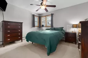 719 W 8th Ave, Oshkosh, WI 54902 - Photo 17