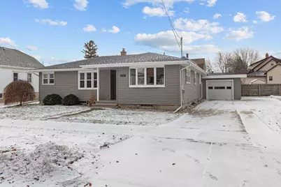 719 W 8th Avenue, Oshkosh, WI 54902 - Photo 33