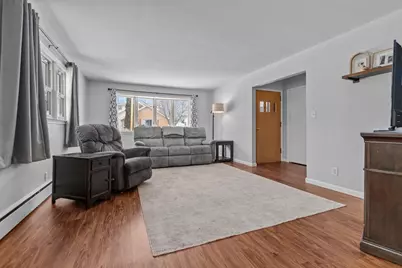 719 W 8th Avenue, Oshkosh, WI 54902 - Photo 13