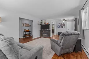 719 W 8th Ave, Oshkosh, WI 54902 - Photo 15