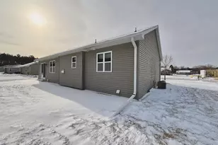 264 Jasmine Dr, Berlin, WI 54923 - Photo 75