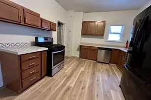 402 W 14th Ave, Oshkosh, WI 54902 - Photo 11