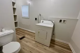 402 W 14th Ave, Oshkosh, WI 54902 - Photo 15