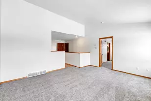 1926 River Hill Ct, Suamico, WI 54313 - Photo 9