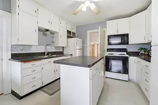 724 2nd St, Menasha, WI 54952 - Photo 9