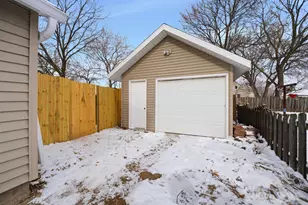 724 2nd St, Menasha, WI 54952 - Photo 21