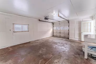 1327 Monroe Street, Oshkosh, WI 54901 - Photo 21