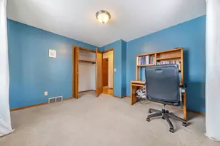 1253 Meadowview Dr, Menasha, WI 54952 - Photo 17