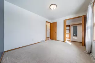 1253 Meadowview Dr, Menasha, WI 54952 - Photo 15