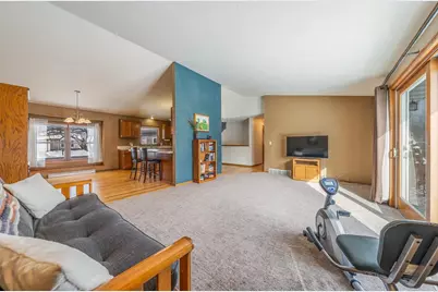 1253 Meadowview Drive, Menasha, WI 54952 - Photo 9