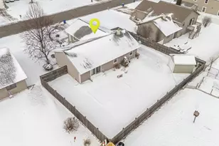 1253 Meadowview Dr, Menasha, WI 54952 - Photo 27