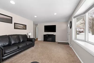 505 Bluebird Lane, Green Bay, WI 54303 - Photo 5