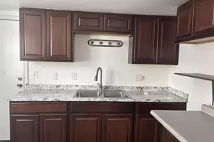 1028 Stuart St, Green Bay, WI 54301 - Photo 7