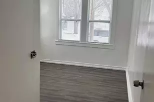 1028 Stuart St, Green Bay, WI 54301 - Photo 9