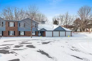 2945 Mossy Oak Cir, Green Bay, WI 54311 - Photo 1