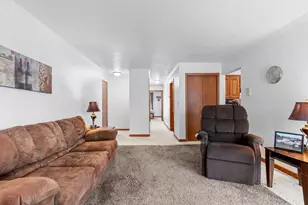 2945 Mossy Oak Cir, Green Bay, WI 54311 - Photo 13